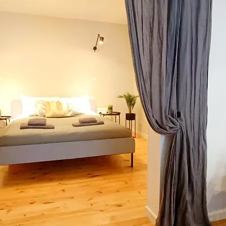Two Bedroom Charismatic In The Old Town Apartment Riga